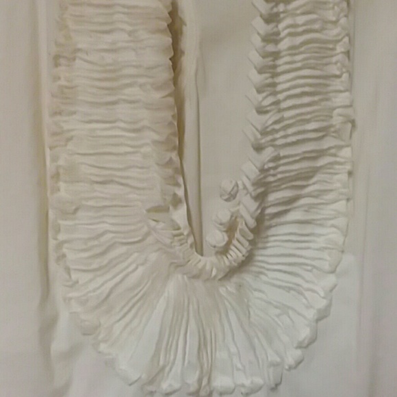 BCBG MAXAZRIA SUPER Sexy/Professional white top - Picture 2 of 6